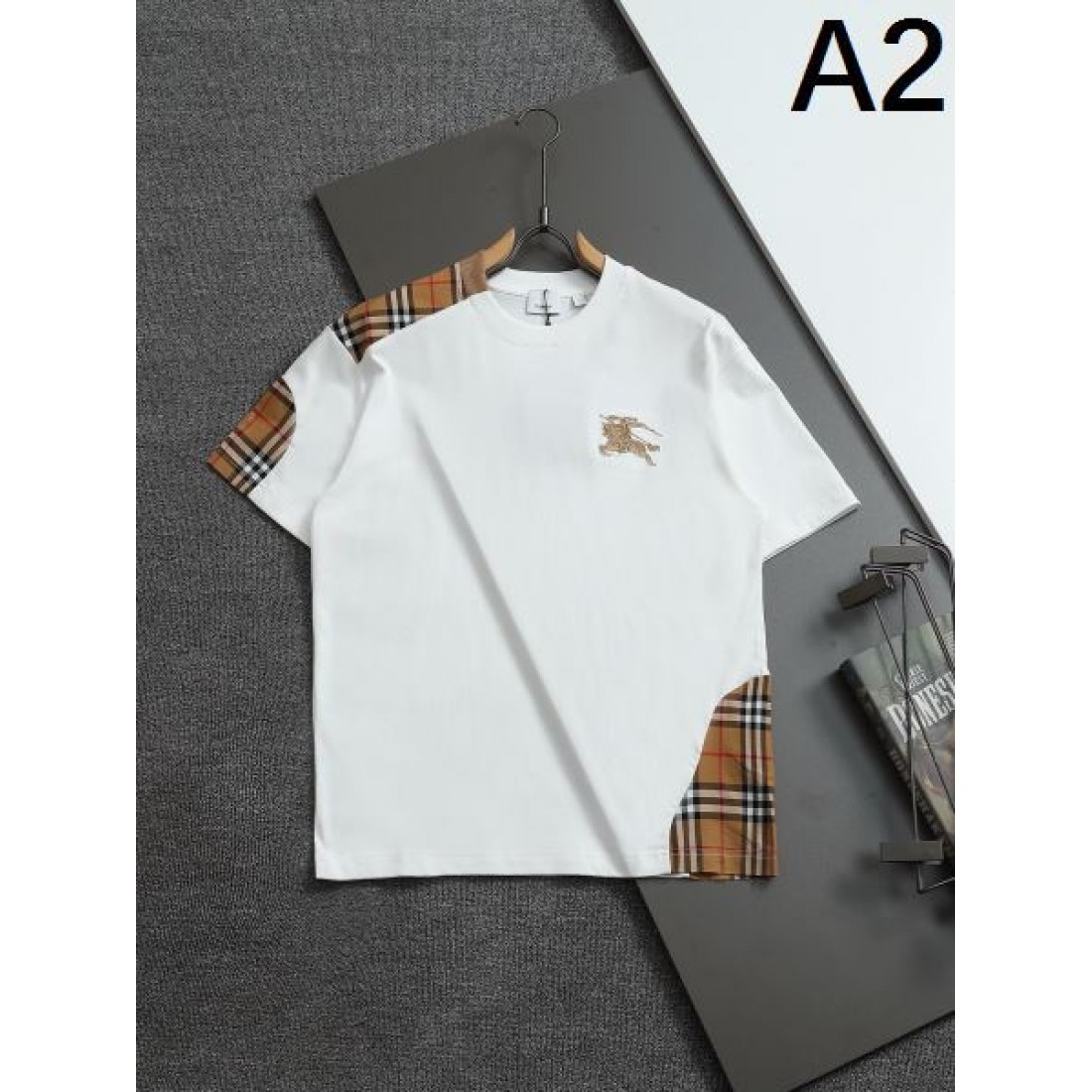 2025SS 半袖Tシャツ BURBERRY バーバリー コピー 一瞬で華やぐ - 画像 (3)
