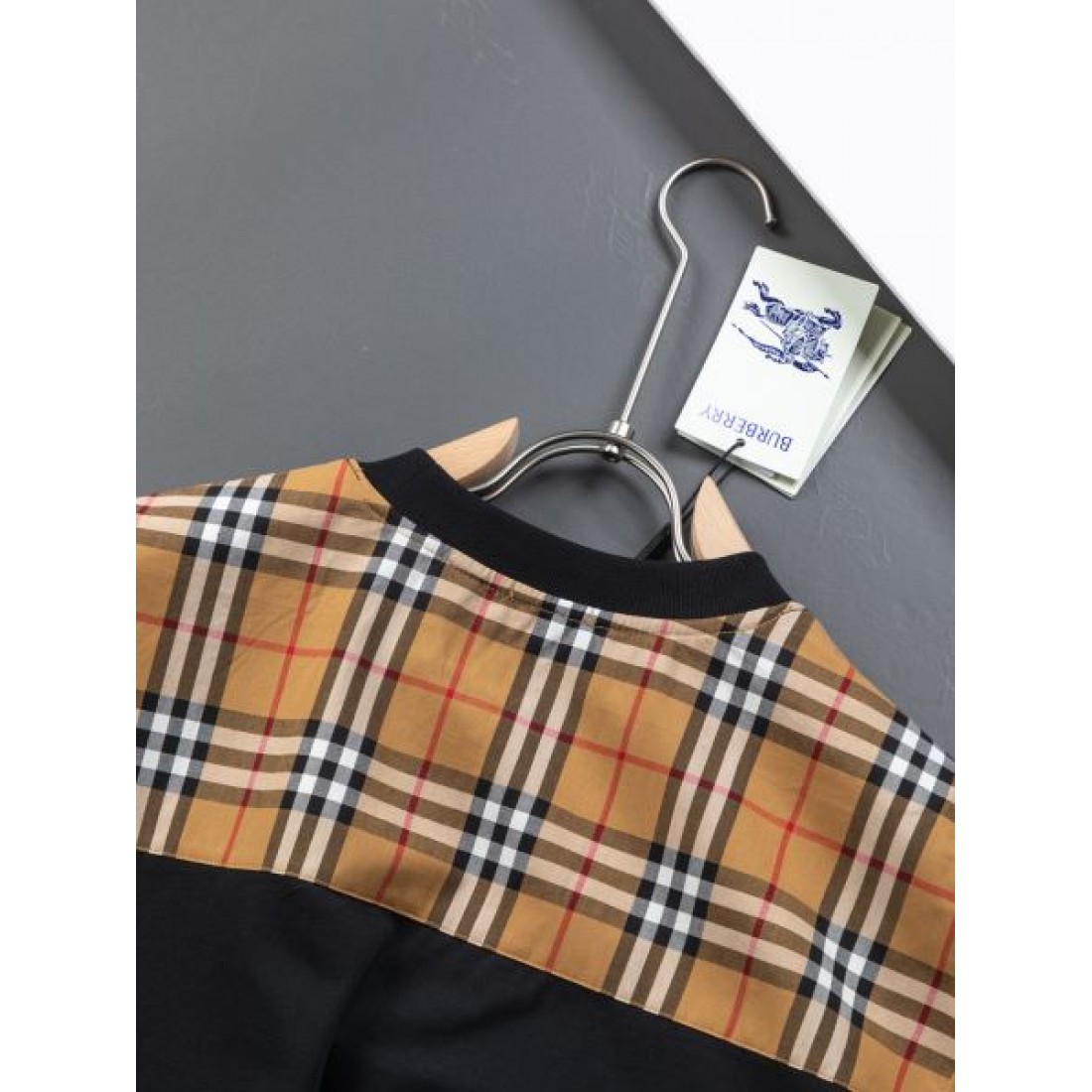 2025SS 半袖Tシャツ BURBERRY バーバリー コピー 人気沸騰中!おしゃれ新品 - 画像 (6)