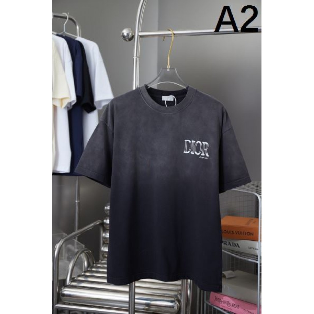 2025SS 半袖Tシャツ DIOR ディオール コピー 大人可愛い - 画像 (3)