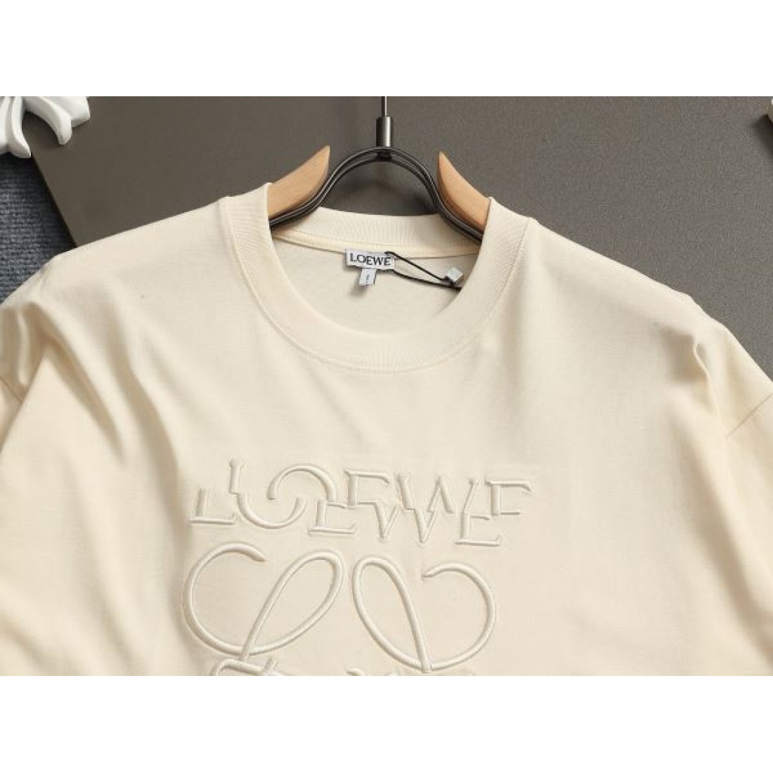 2025SS 半袖Tシャツ LOEWE ロエベ コピー ワンランク上のスタイル - 画像 (5)