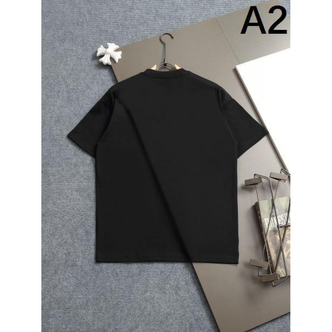 2025SS 半袖Tシャツ PRADA プラダ コピー 見逃し厳禁 - 画像 (3)