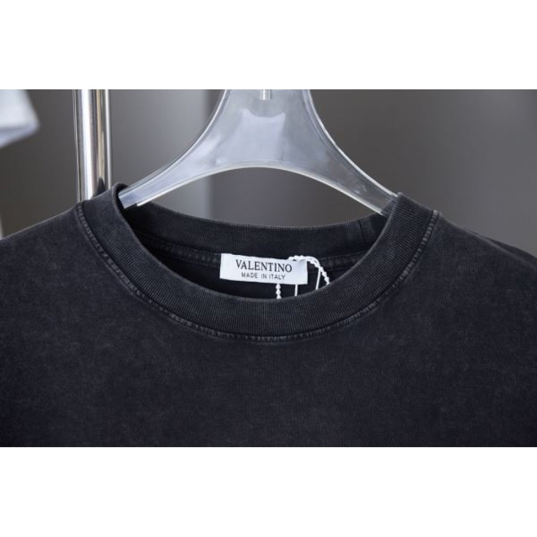 2025SS 半袖Tシャツ VALENTINO ヴァレンティノ コピー これは買い - 画像 (6)