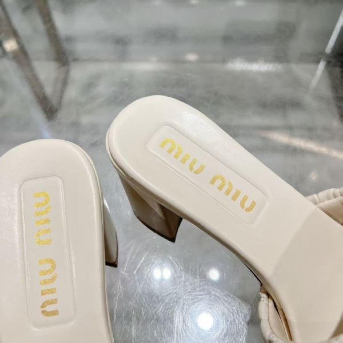 2025SS レディースサンダル MIU MIU ミュウミュウ コピー 最新トレンド - 画像 (10)