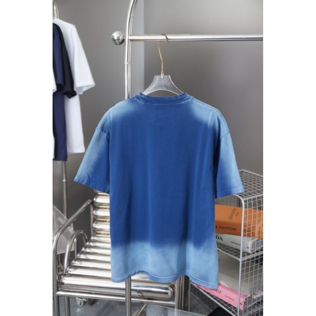 2025SS 半袖Tシャツ BALENCIAGA バレンシアガ コピー 人気セール100%新品 - 画像 (5)