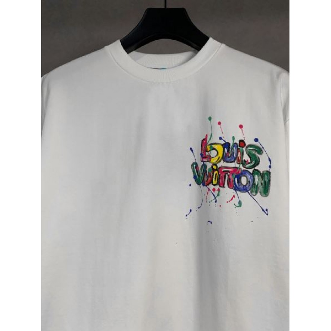 2025SS 半袖Tシャツ LOUIS VUITTON ルイヴィトン コピー 旬コーデに最適 - 画像 (4)