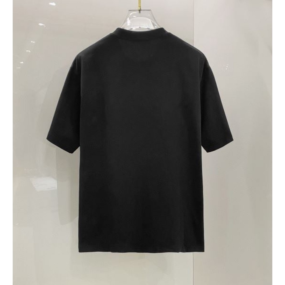 2025SS 半袖Tシャツ GIVENCHY ジバンシィ コピー 自分へのご褒美に - 画像 (4)