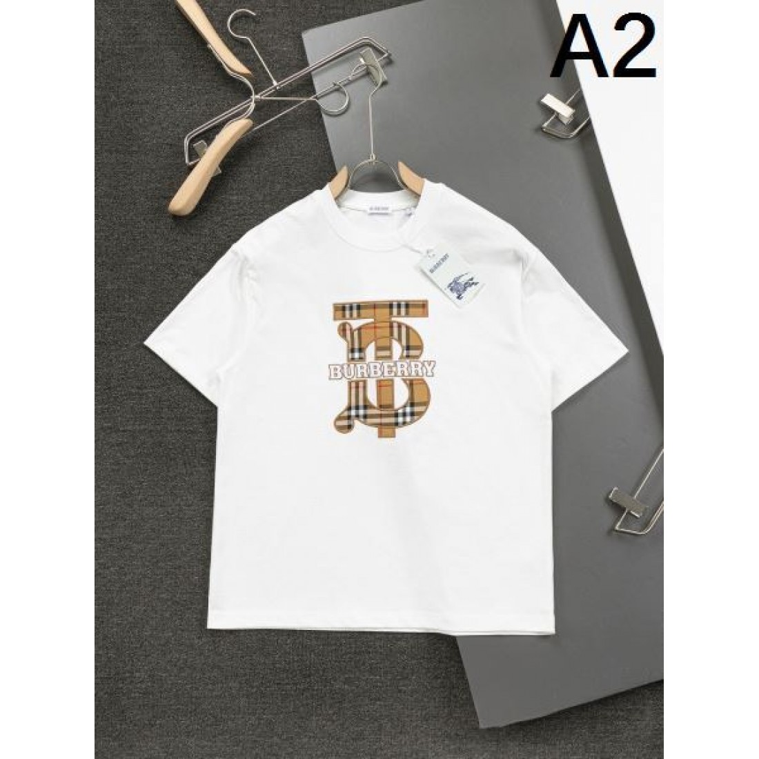 2025SS 半袖Tシャツ BURBERRY バーバリー コピー お洒落さん必携 - 画像 (3)