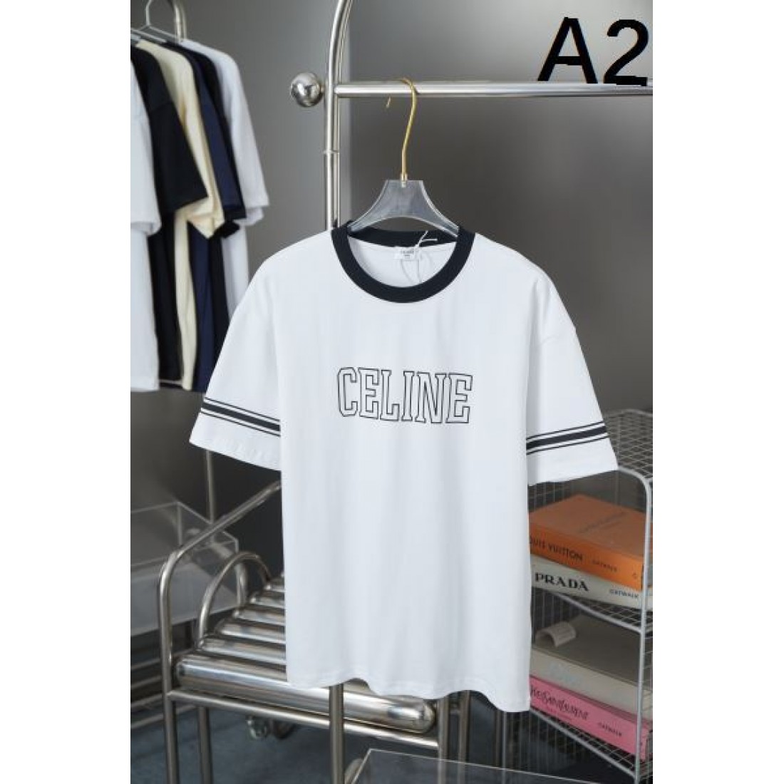 2025SS 半袖Tシャツ CELINE セリーヌ コピー 大人カジュアルに - 画像 (3)