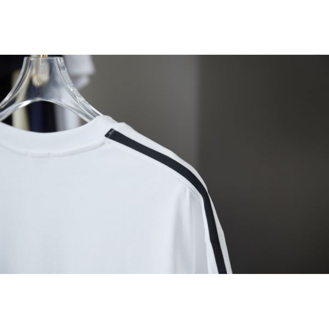 2025SS 半袖Tシャツ CELINE セリーヌ コピー オールシーズン活躍 - 画像 (7)