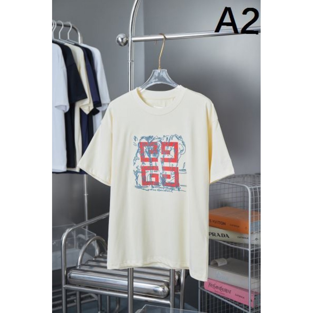 2025SS 半袖Tシャツ GIVENCHY ジバンシィ コピー 今季は色を使った注目新品 - 画像 (3)