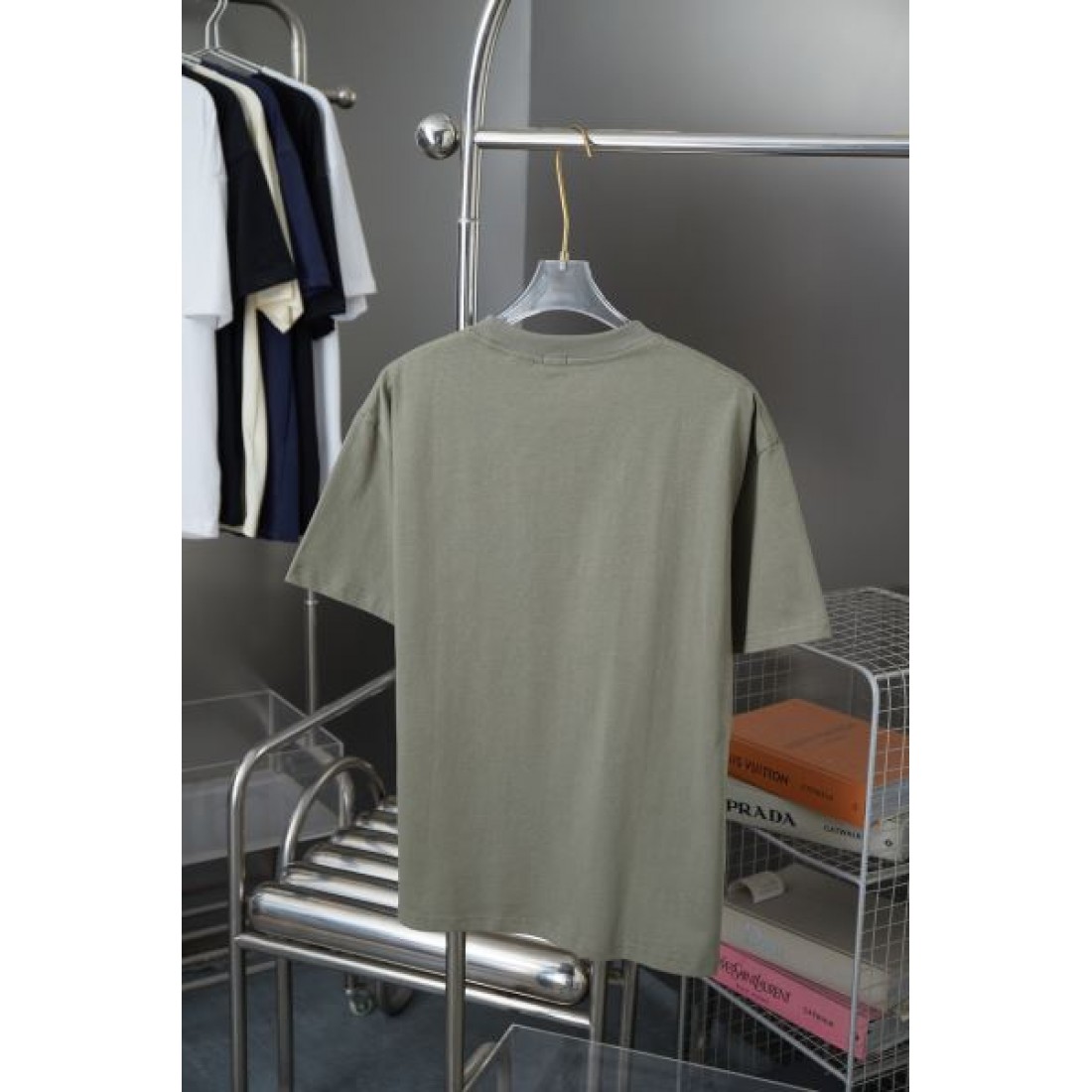 2025SS 半袖Tシャツ LOEWE ロエベ コピー スタイリッシュなスタイル - 画像 (3)