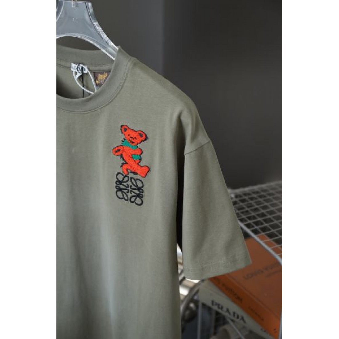 2025SS 半袖Tシャツ LOEWE ロエベ コピー スタイリッシュなスタイル - 画像 (5)