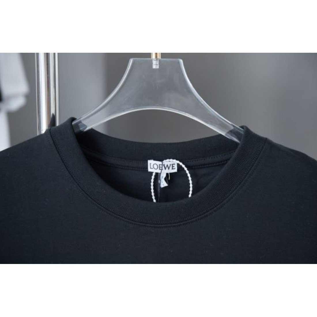 2025SS 半袖Tシャツ LOEWE ロエベ コピー デイリー使いに実用性抜群 - 画像 (5)