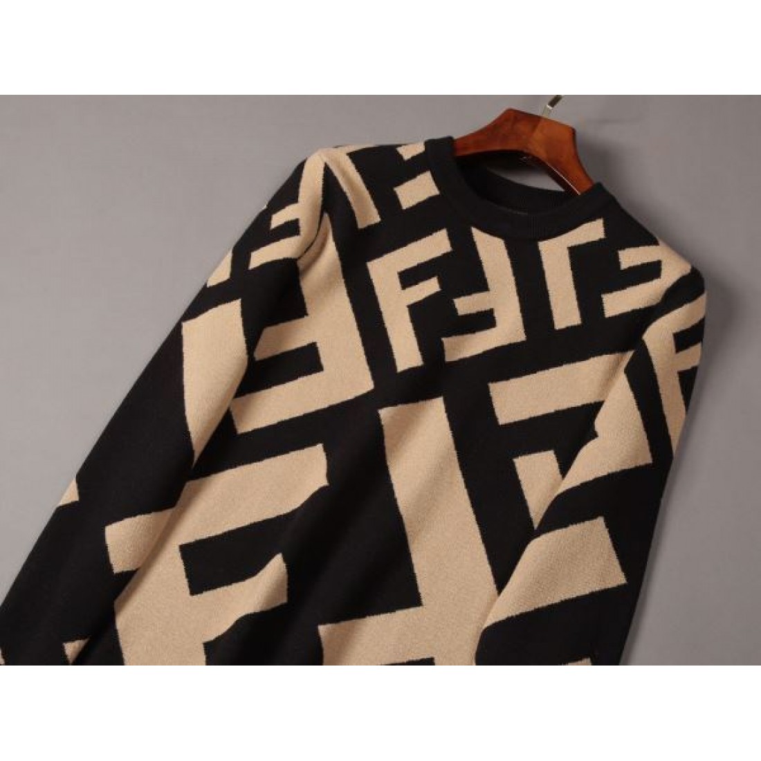 2025FW セーター FENDI フェンデイ コピー リラックス感のある - 画像 (5)