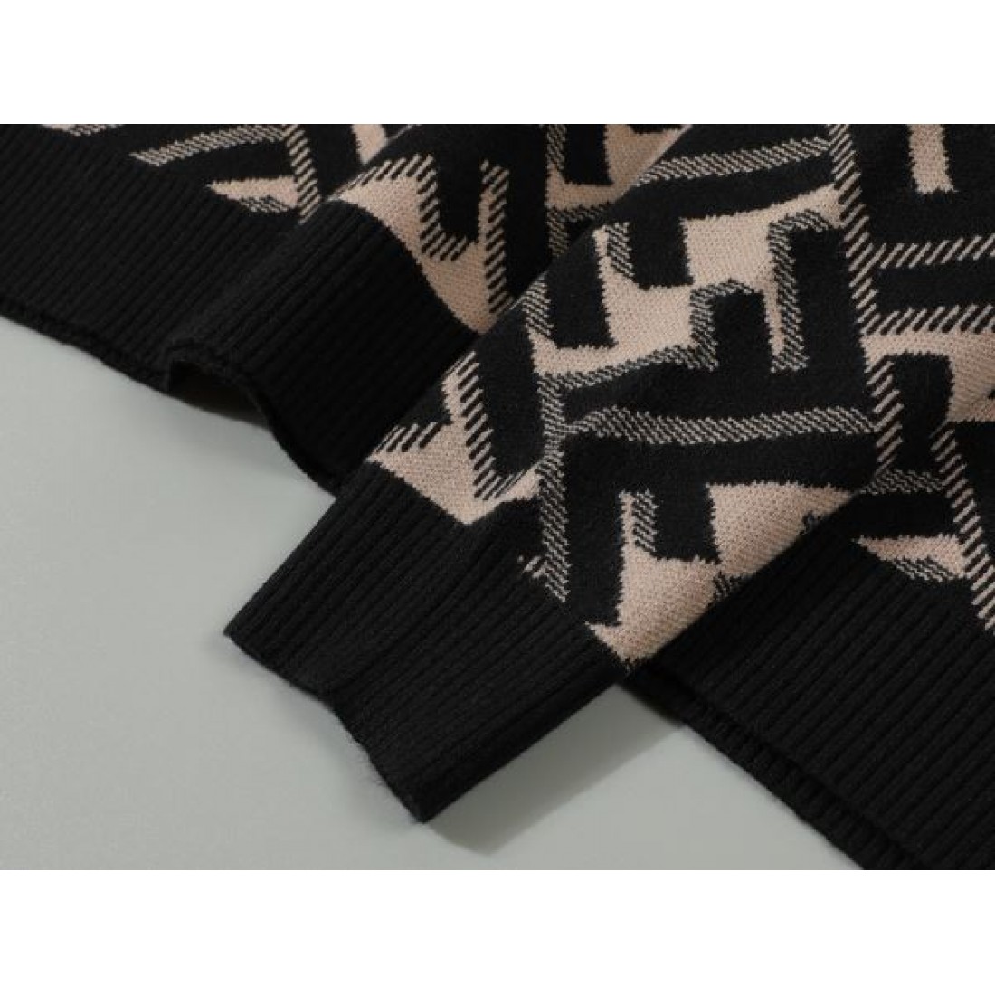 2025FW セーター FENDI フェンディ コピー ハイセンスなデザイン - 画像 (8)