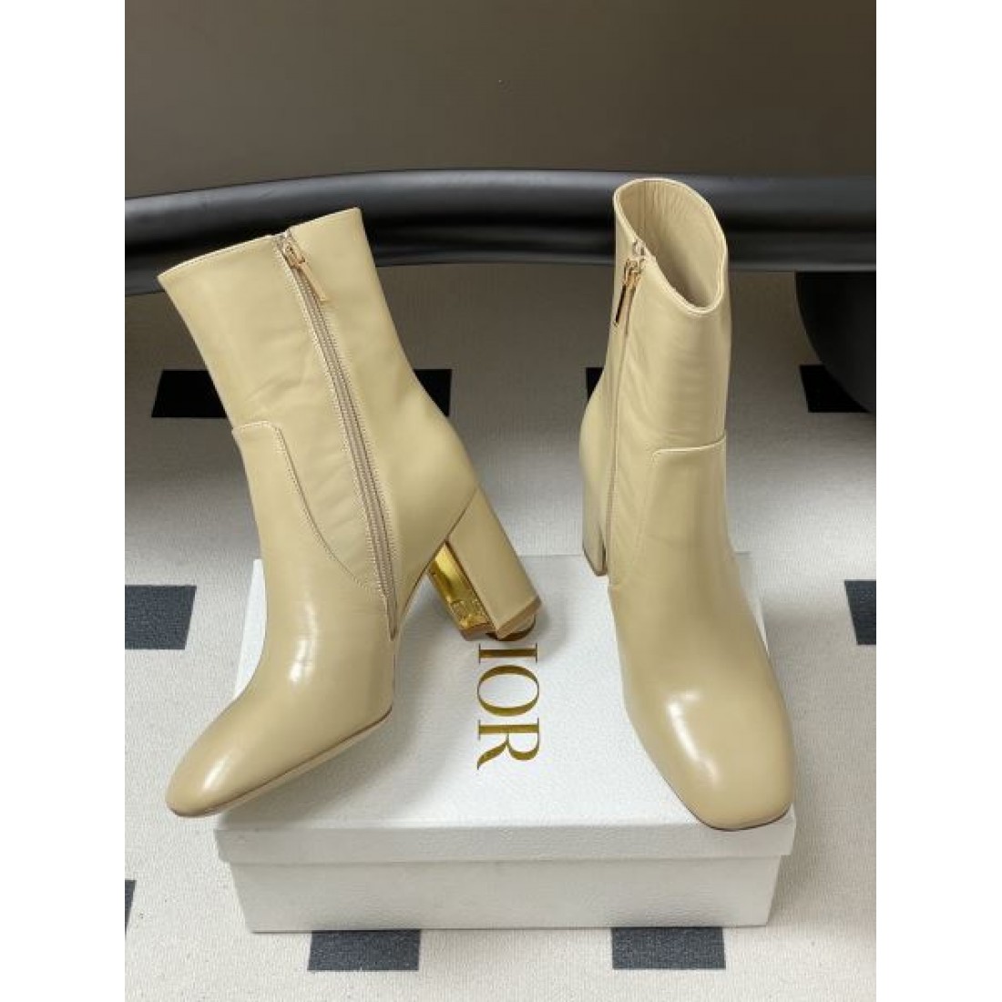 2025FW レディース ブーツ DIOR ディオール コピー 一目惚れアイテム - 画像 (6)