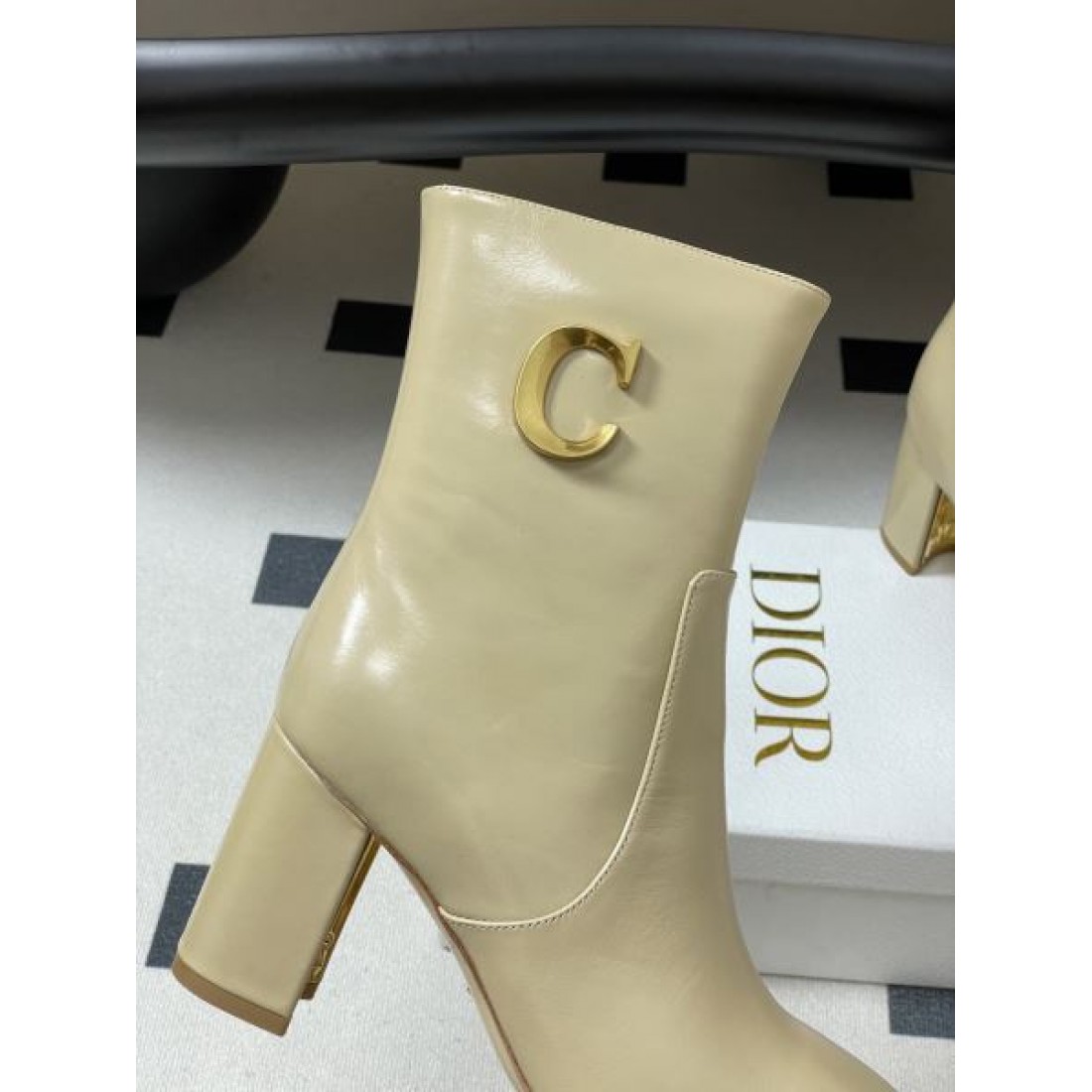 2025FW レディース ブーツ DIOR ディオール コピー 一目惚れアイテム - 画像 (7)