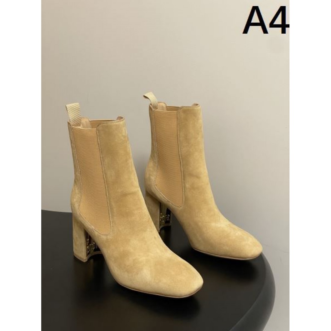 2025FW レディース ブーツ DIOR ディオール コピー 先シーズンに引き続き新品 - 画像 (4)