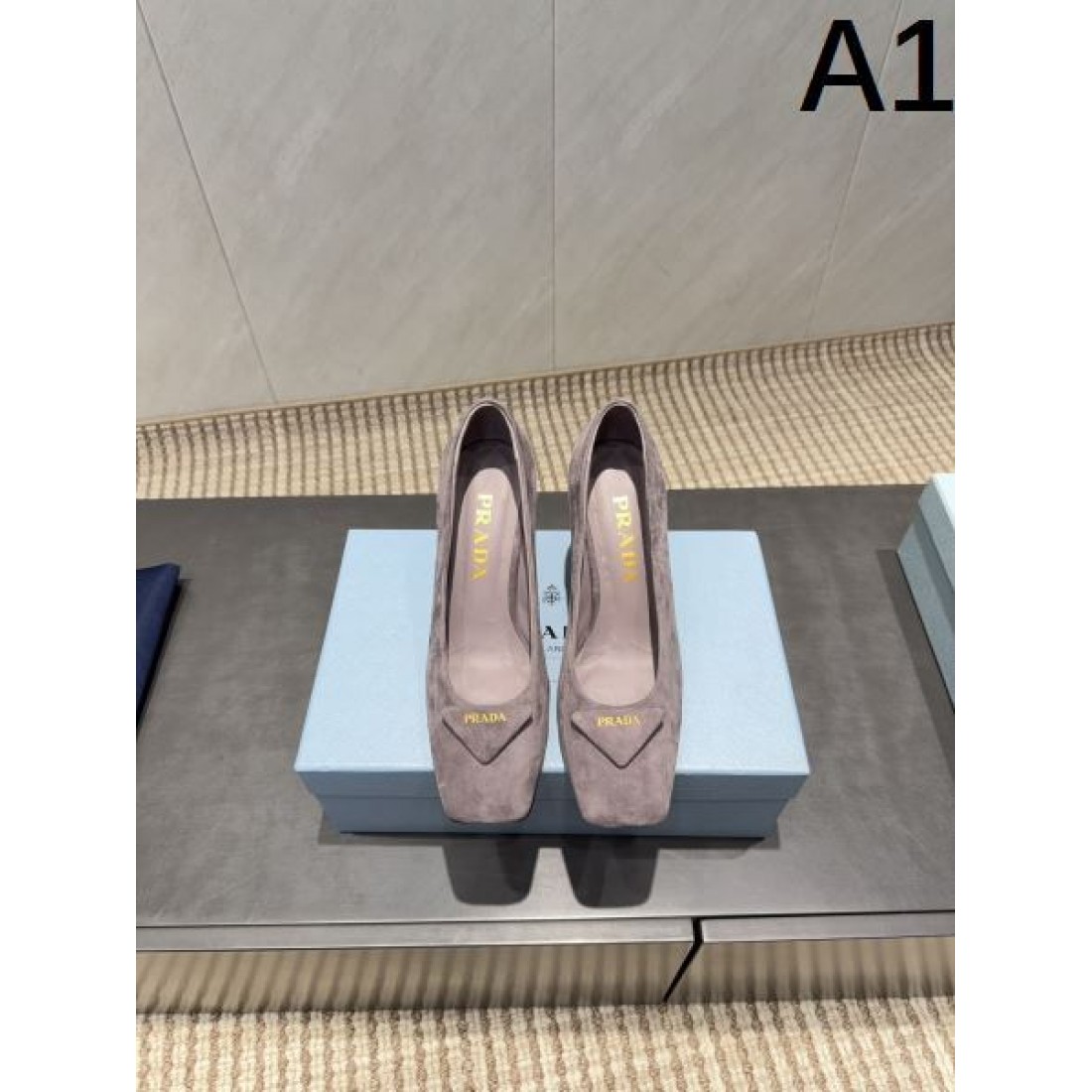 2025FW ハイヒール PRADA プラダ コピー ラグジュアリーな魅力