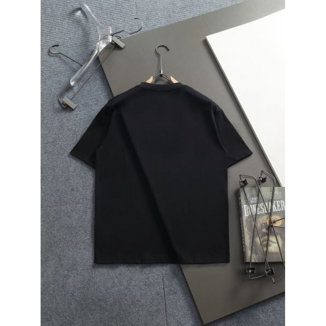 2025FW 半袖Tシャツ BURBERRY バーバリー コピー この夏を彩る - 画像 (3)