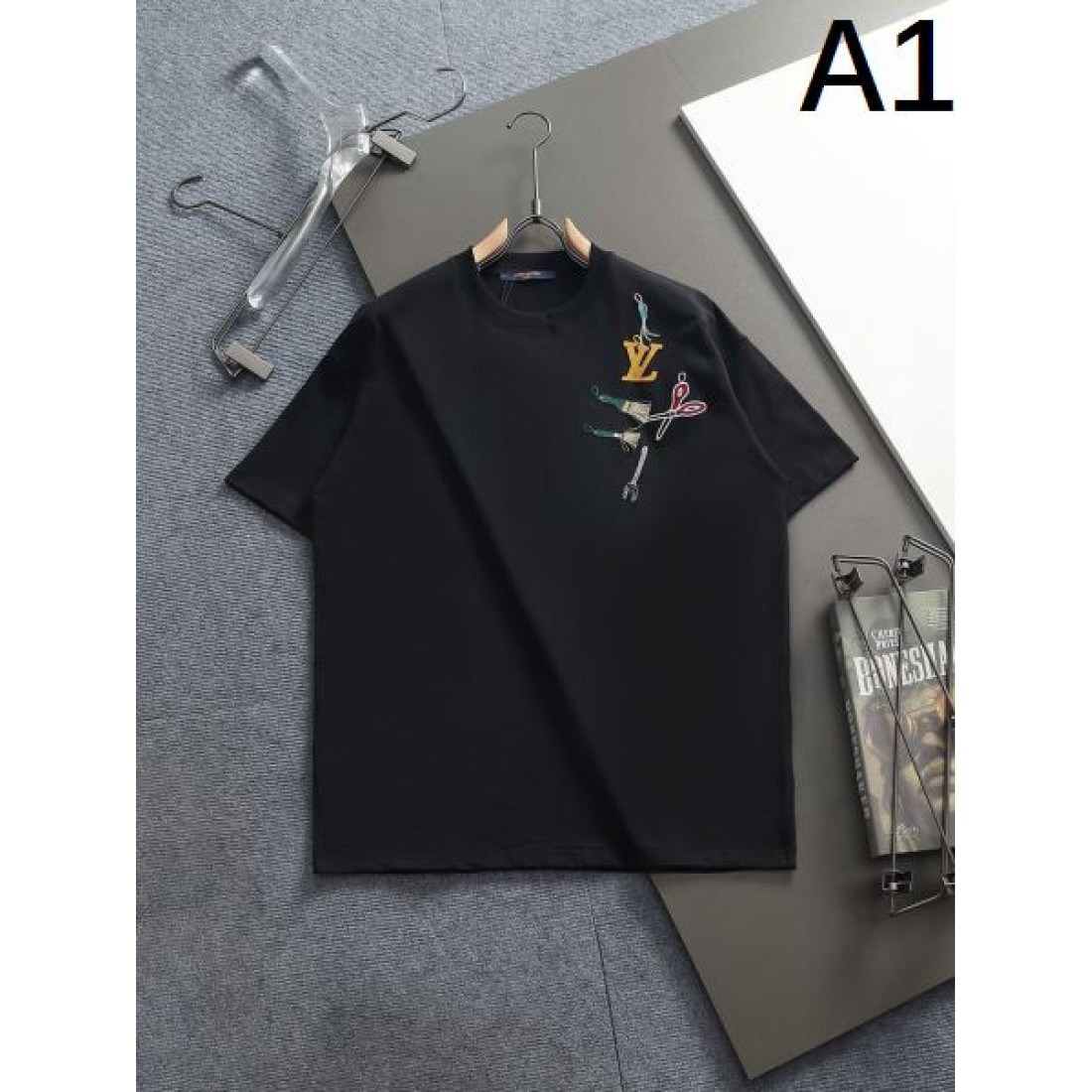 2025FW 半袖Tシャツ LOUIS VUITTON ルイヴィトン コピー 旬なカラー展開