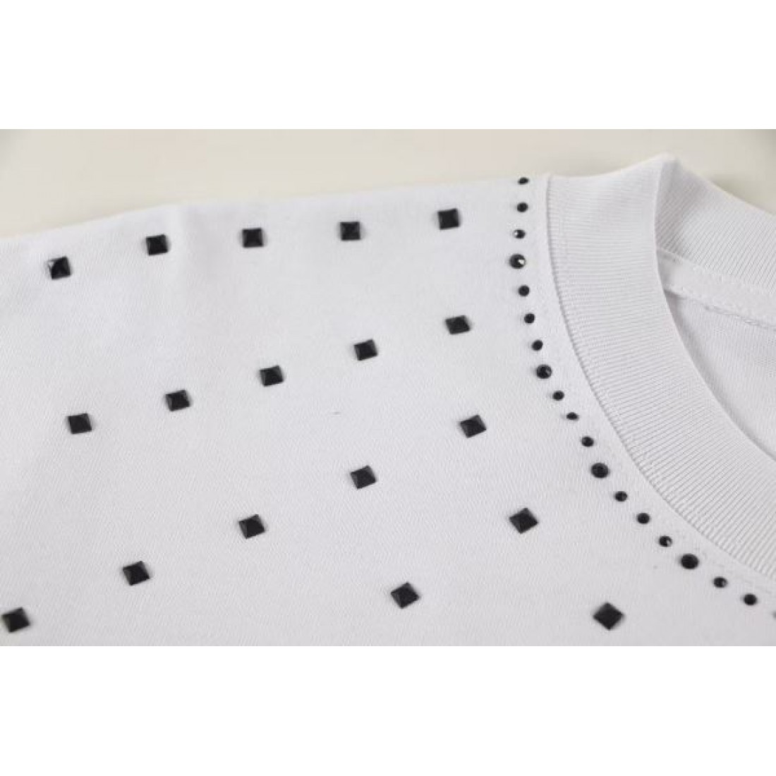 2025FW メンズ半袖Tシャツ LOUIS VUITTON ルイヴィトン コピー 上品な光沢感 - 画像 (6)