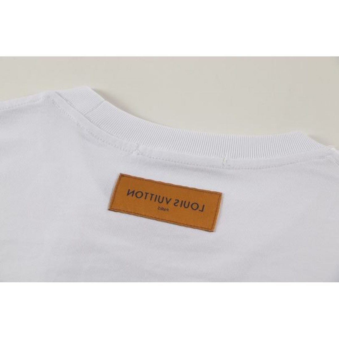 2025FW メンズ半袖Tシャツ LOUIS VUITTON ルイヴィトン コピー 年末年始スペシャル - 画像 (9)