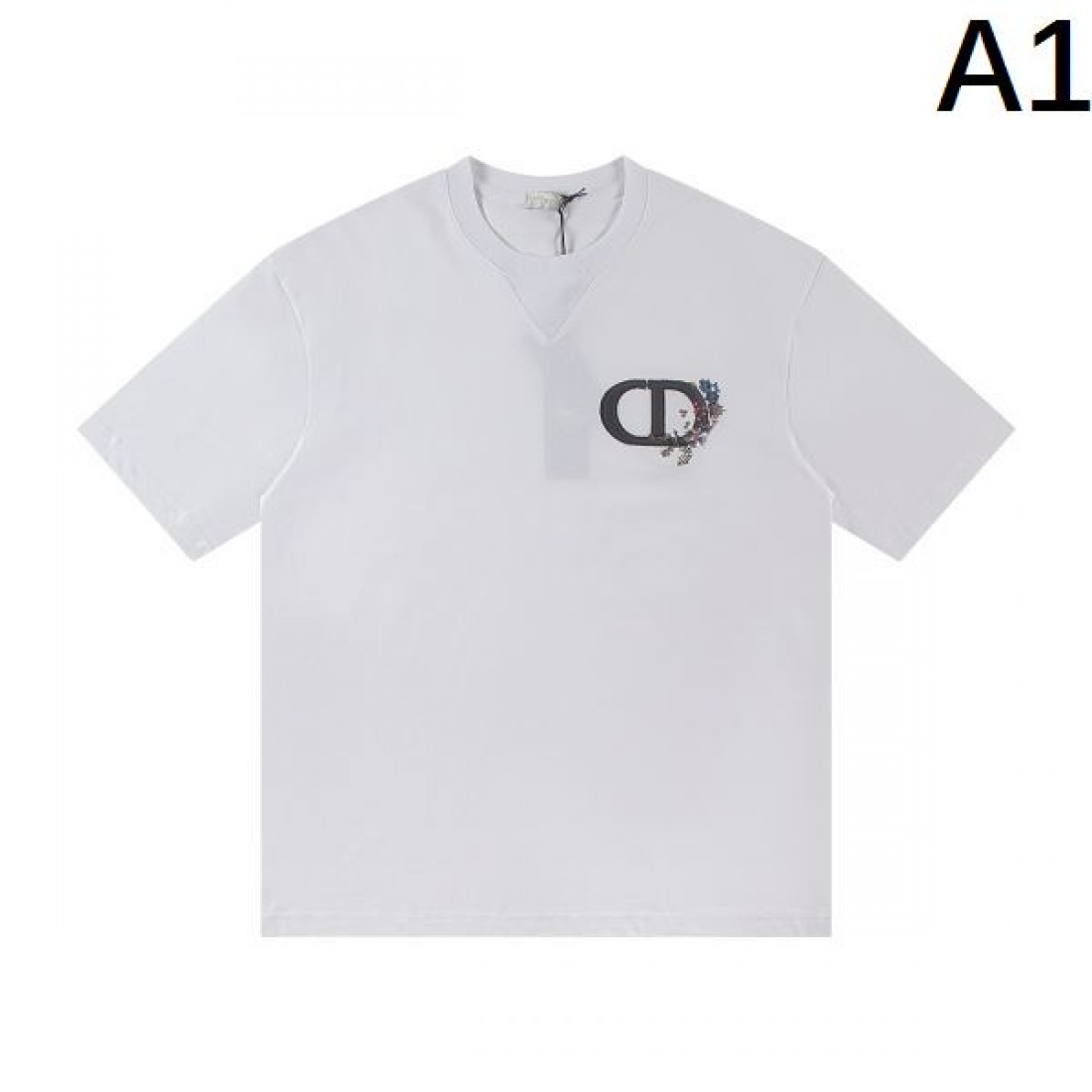 2025FW 半袖Tシャツ DIOR ディオール コピー SNS映え間違いなし