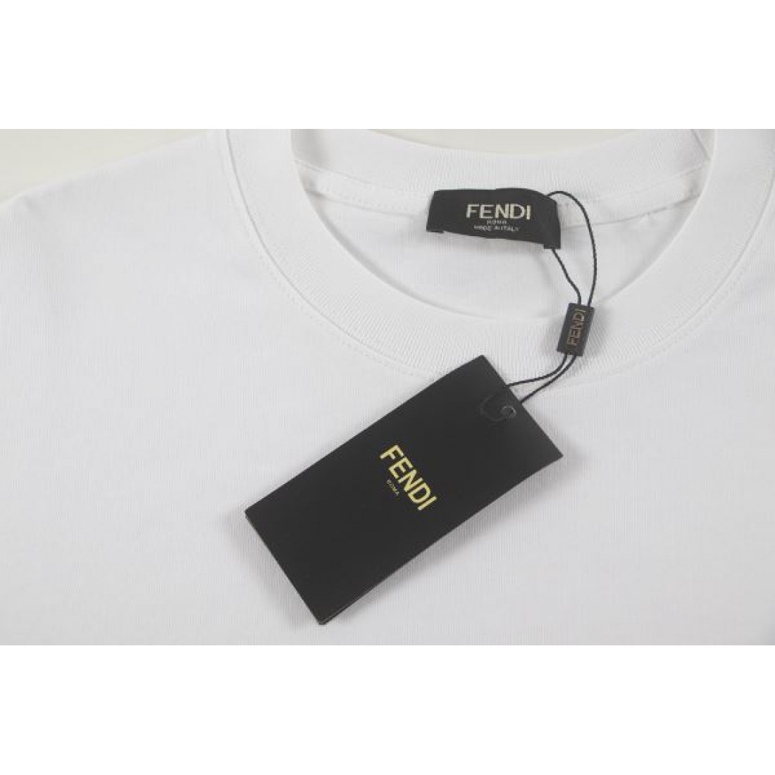 2025FW 半袖Tシャツ FENDI フェンディ コピー 完売続出 - 画像 (5)