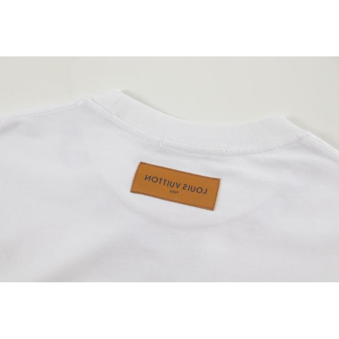 2025FW 半袖Tシャツ LOUIS VUITTON ルイヴィトン コピー 視線を集める - 画像 (6)