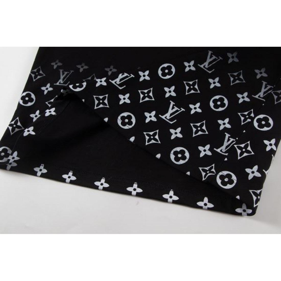 2025FW 半袖Tシャツ LOUIS VUITTON ルイヴィトン コピー 都会的な印象 - 画像 (7)