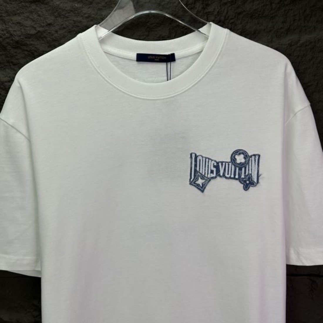 2025FW 半袖Tシャツ LOUIS VUITTON ルイヴィトン コピー 大胆なデザイン - 画像 (6)
