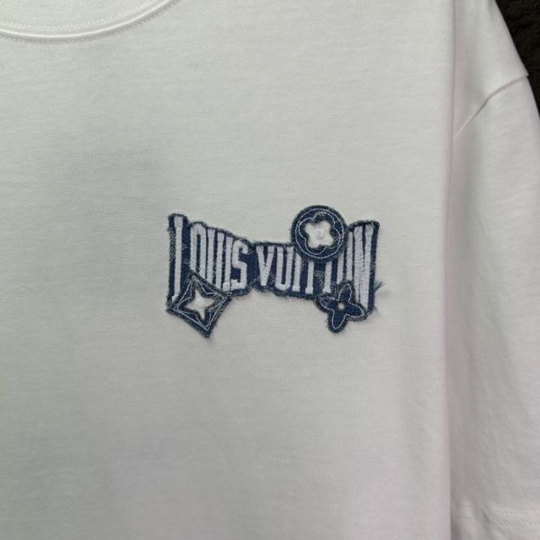 2025FW 半袖Tシャツ LOUIS VUITTON ルイヴィトン コピー 大胆なデザイン - 画像 (9)