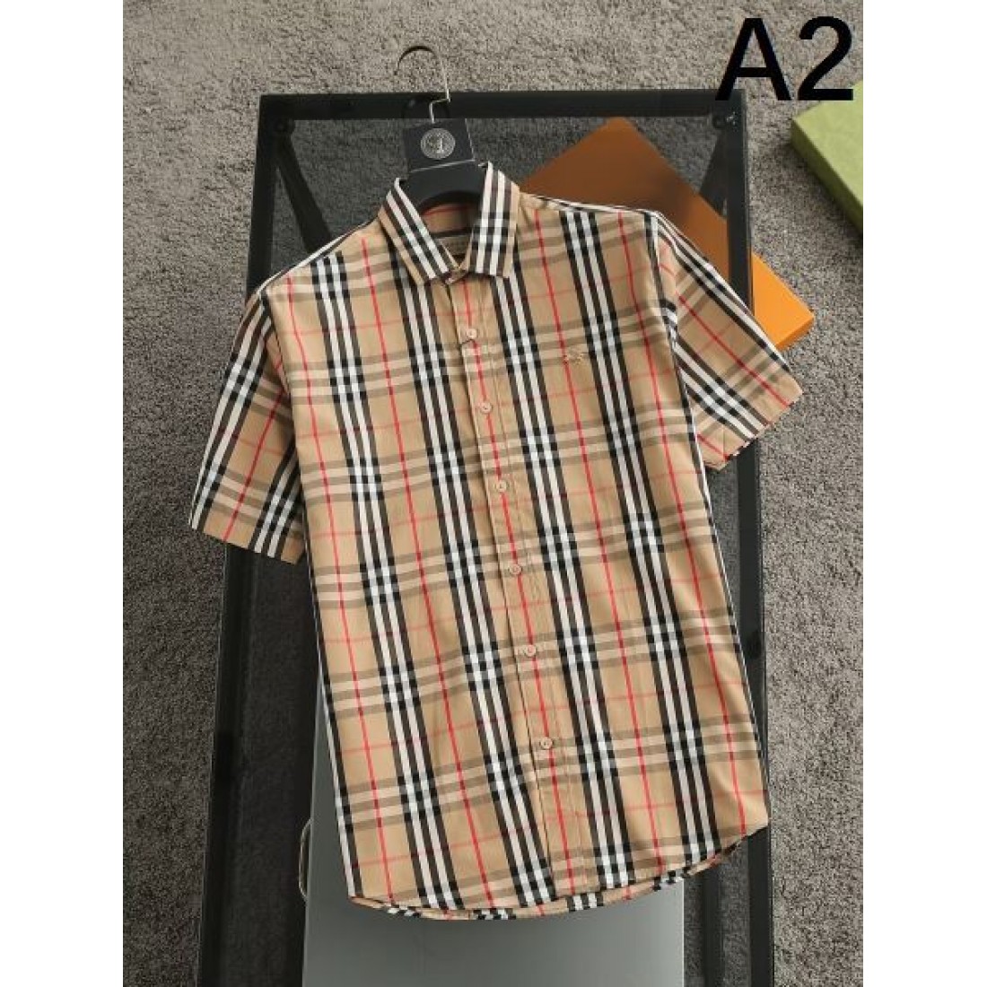 BURBERRY バーバリー 上級者すぎる着こなし 2024SS シャツ - 画像 (3)