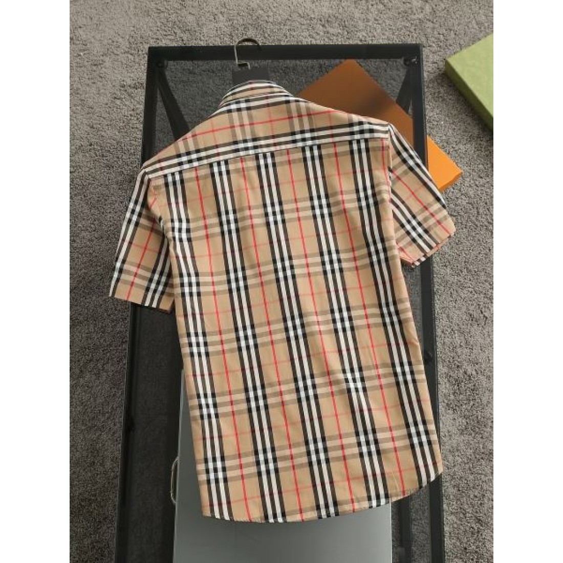 BURBERRY バーバリー 上級者すぎる着こなし 2024SS シャツ - 画像 (4)