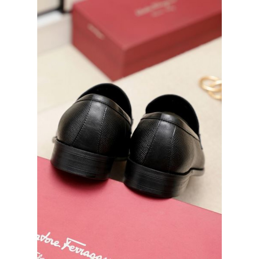 FERRAGAMO サルヴァトーレ フェラガモ 着心地が魅力 2024SS メンズ用 ビジネスシューズ - 画像 (9)