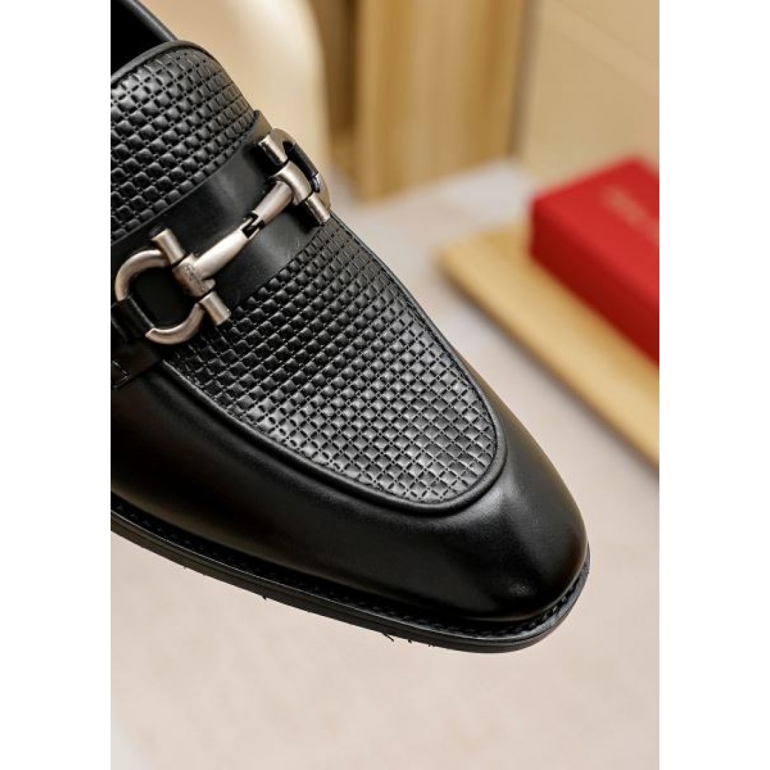 FERRAGAMO サルヴァトーレ フェラガモ 一枚でお洒落 2024SS メンズ用 ビジネスシューズ - 画像 (7)