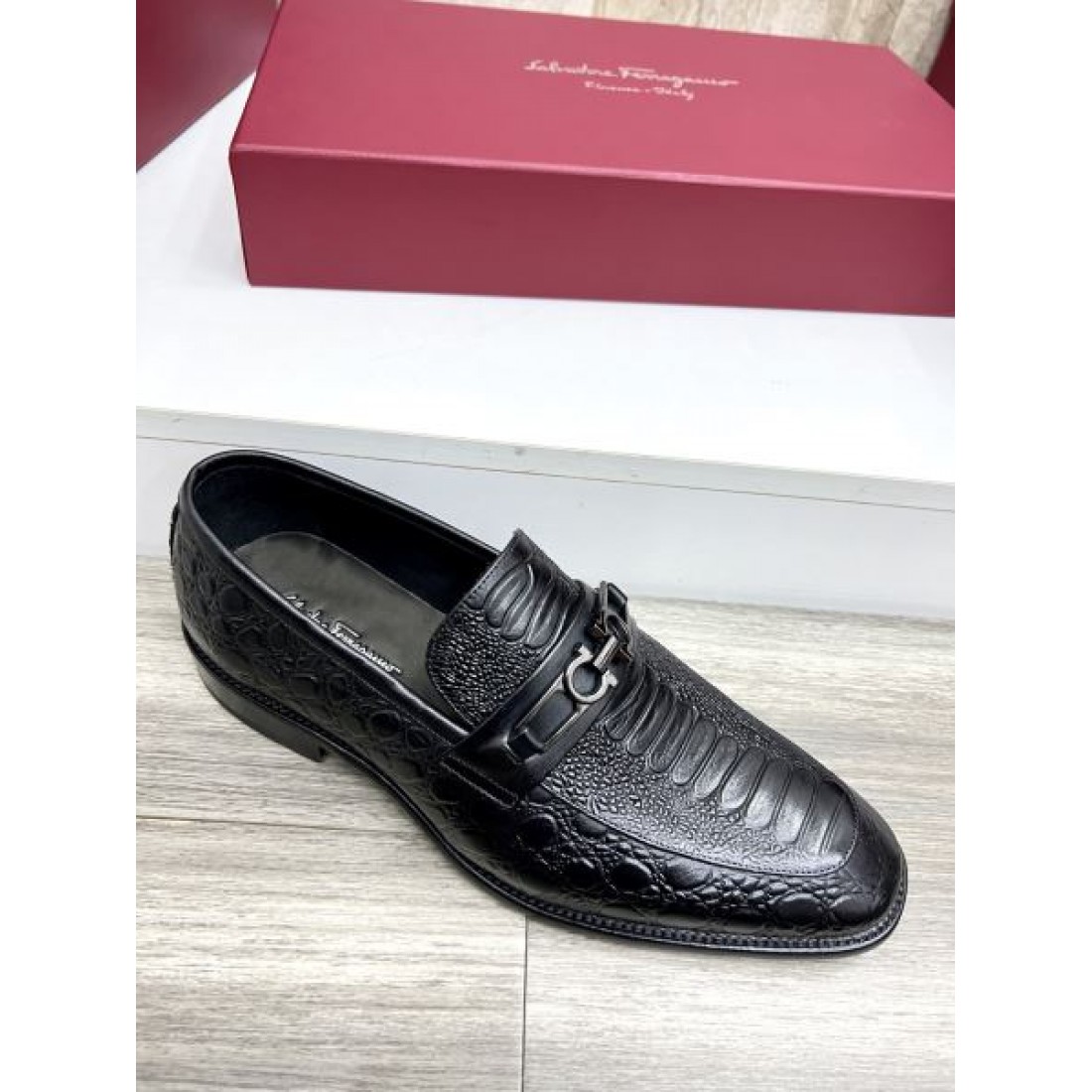 FERRAGAMO サルヴァトーレ フェラガモ 絶対欲しい 2024SS メンズ用 ビジネスシューズ - 画像 (9)