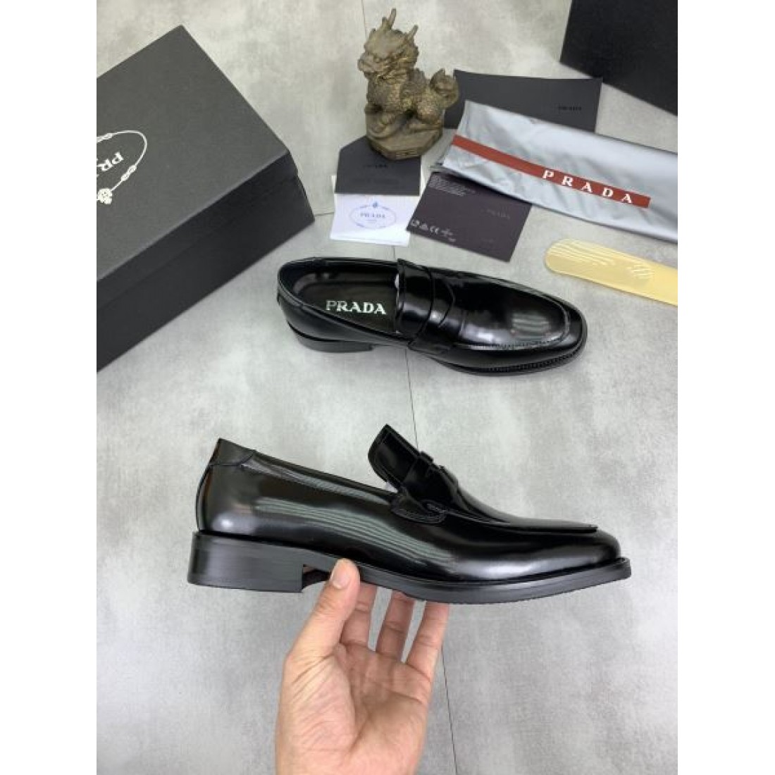 PRADA プラダ 希少！取り扱い店舗限定 2024SS メンズ用 ビジネスシューズ - 画像 (7)