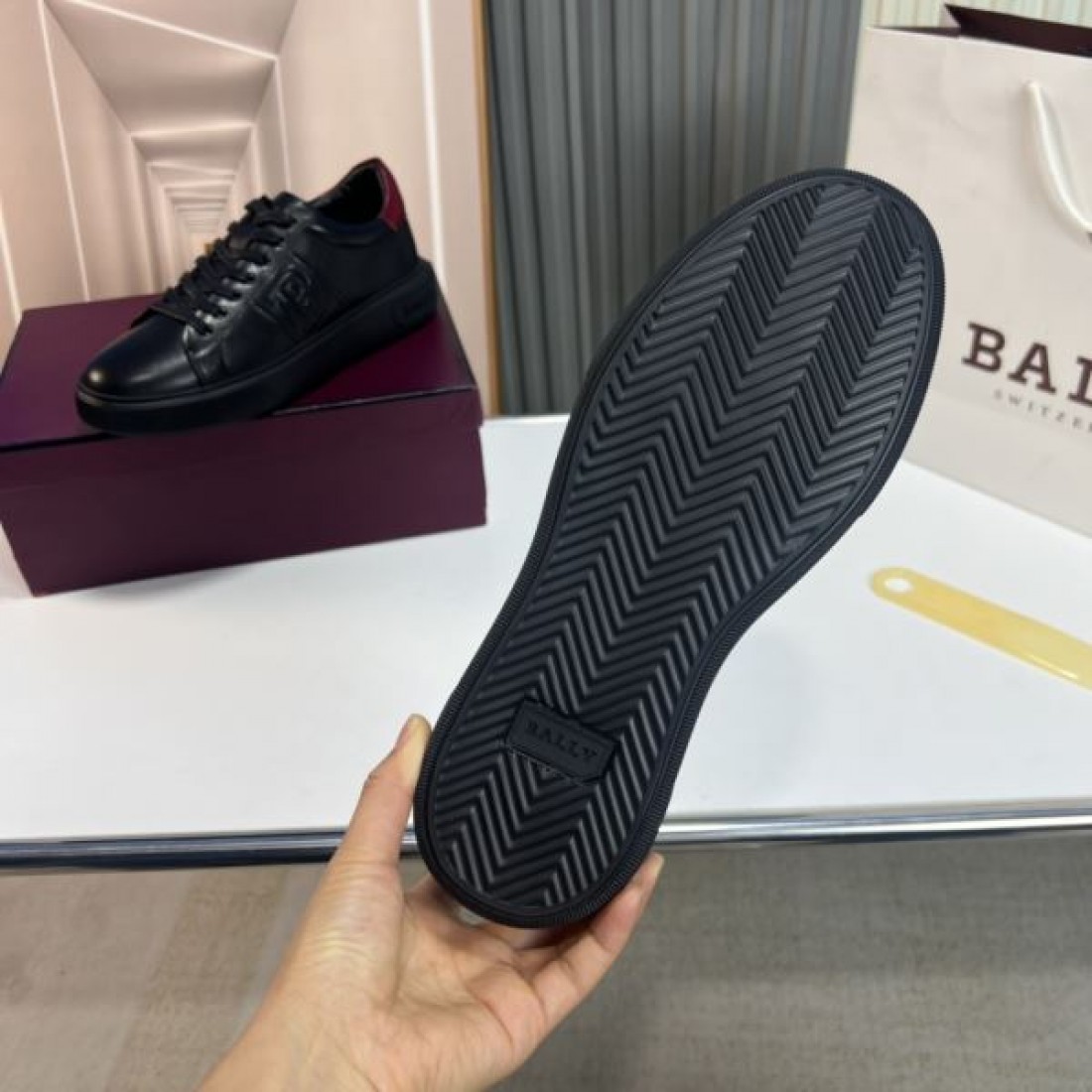 BALLY バリー インパクト抜群のデザイン 2024SS メンズ用 カジュアルシューズ - 画像 (10)