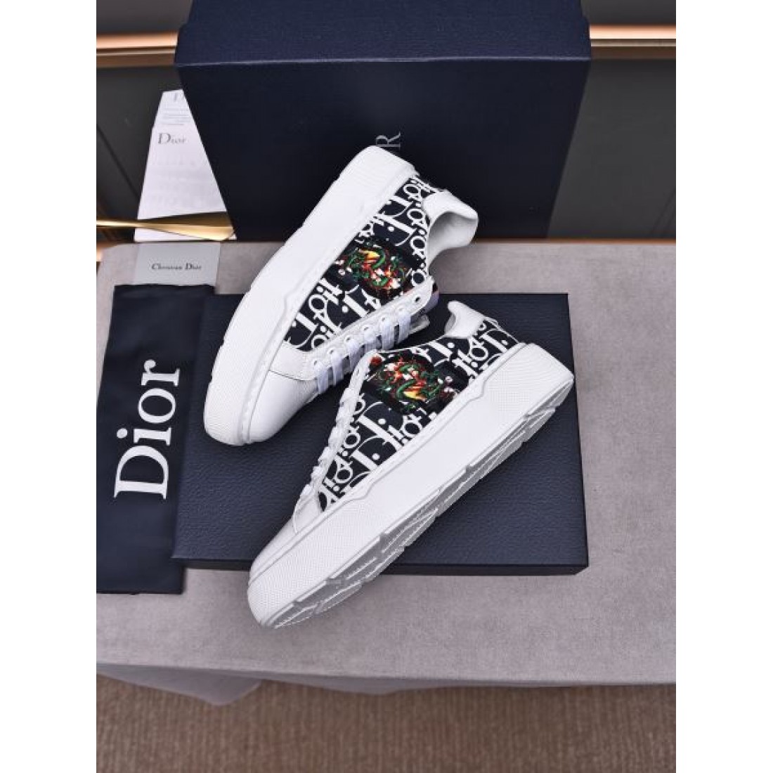 DIOR ディオール 日本未上陸のブランド 2024SS メンズ用 カジュアルシューズ - 画像 (8)