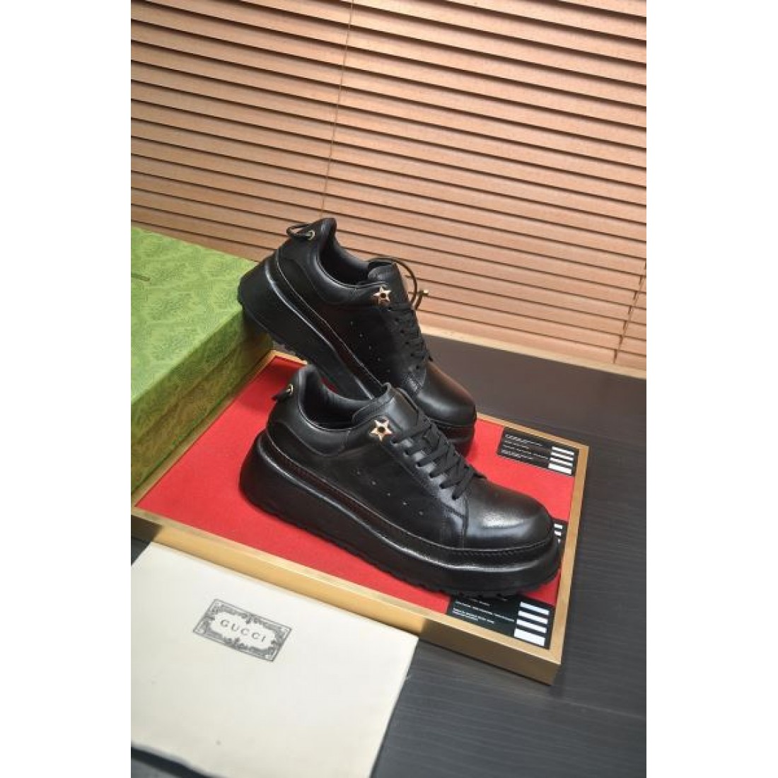 GUCCI グッチ 少量入荷☆限定モデル 2024SS メンズ用 カジュアルシューズ - 画像 (7)