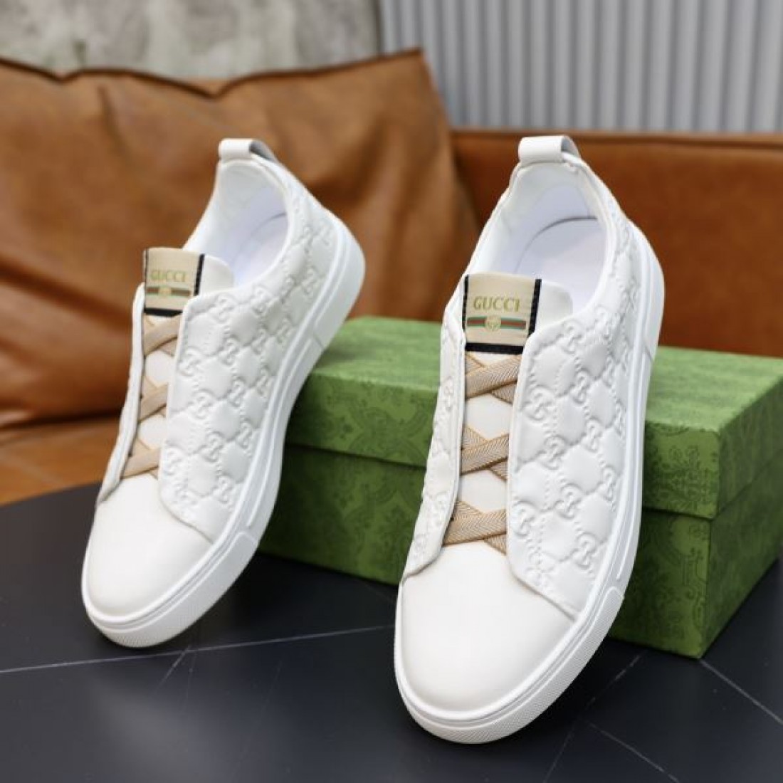 GUCCI グッチ 根強い人気定番商品 2024SS メンズ用 カジュアルシューズ - 画像 (8)