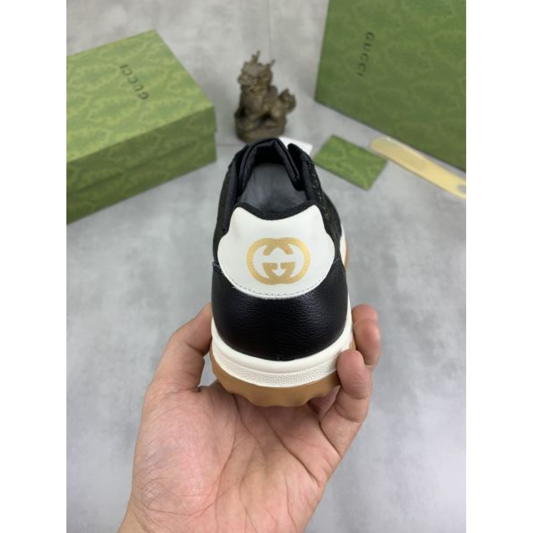 GUCCI グッチ 販売店舗限定モデル 2024SS メンズ用 カジュアルシューズ - 画像 (9)
