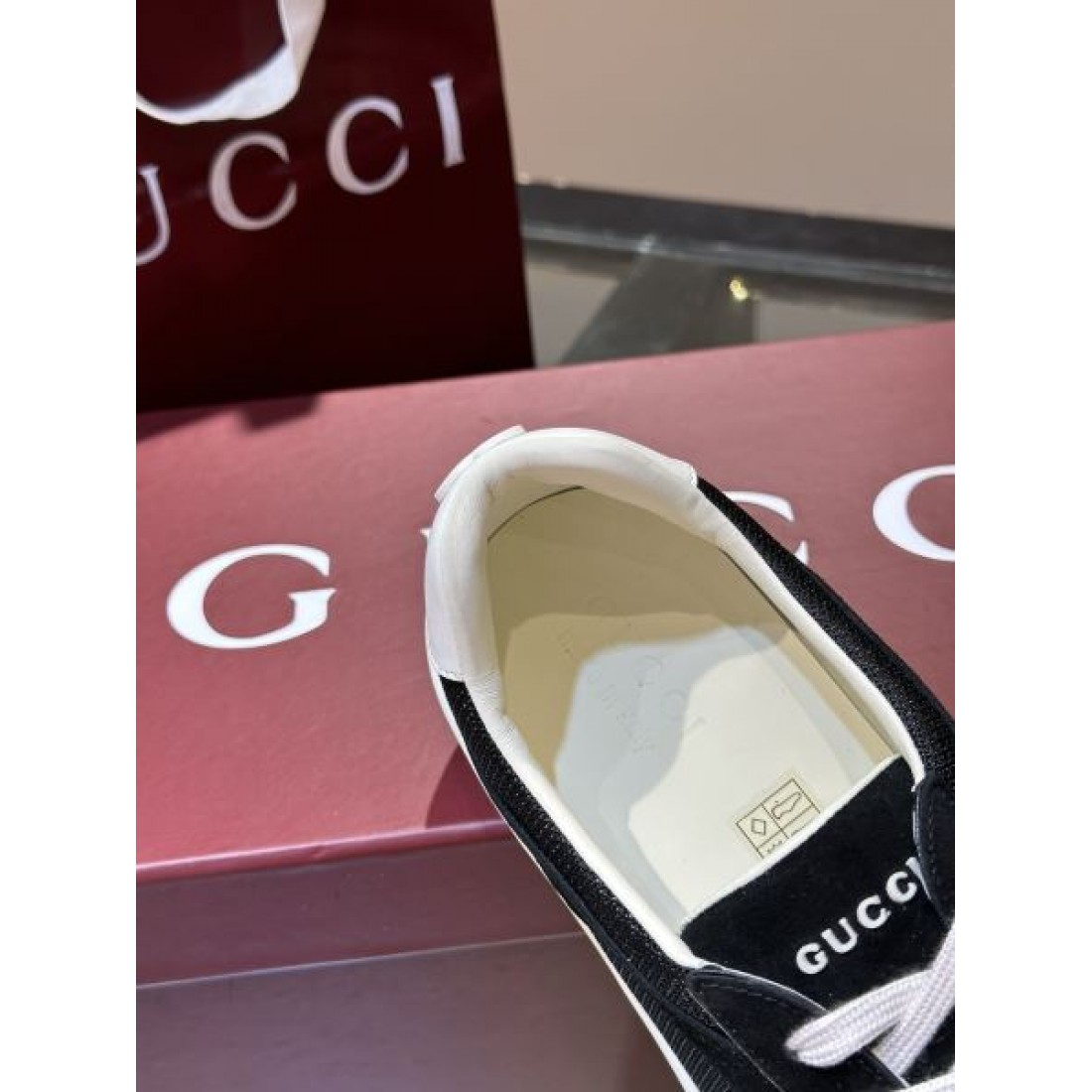 GUCCI グッチ 今夏も絶対に流行る 2024SS メンズ用 カジュアルシューズ - 画像 (10)