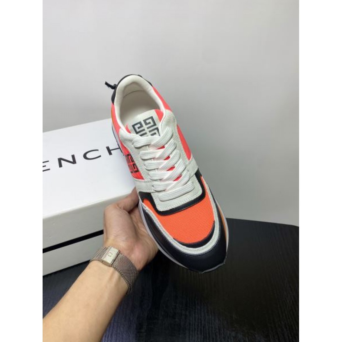 GIVENCHY ジバンシィ 大人カジュアルな 2024SS メンズ用 カジュアルシューズ - 画像 (7)