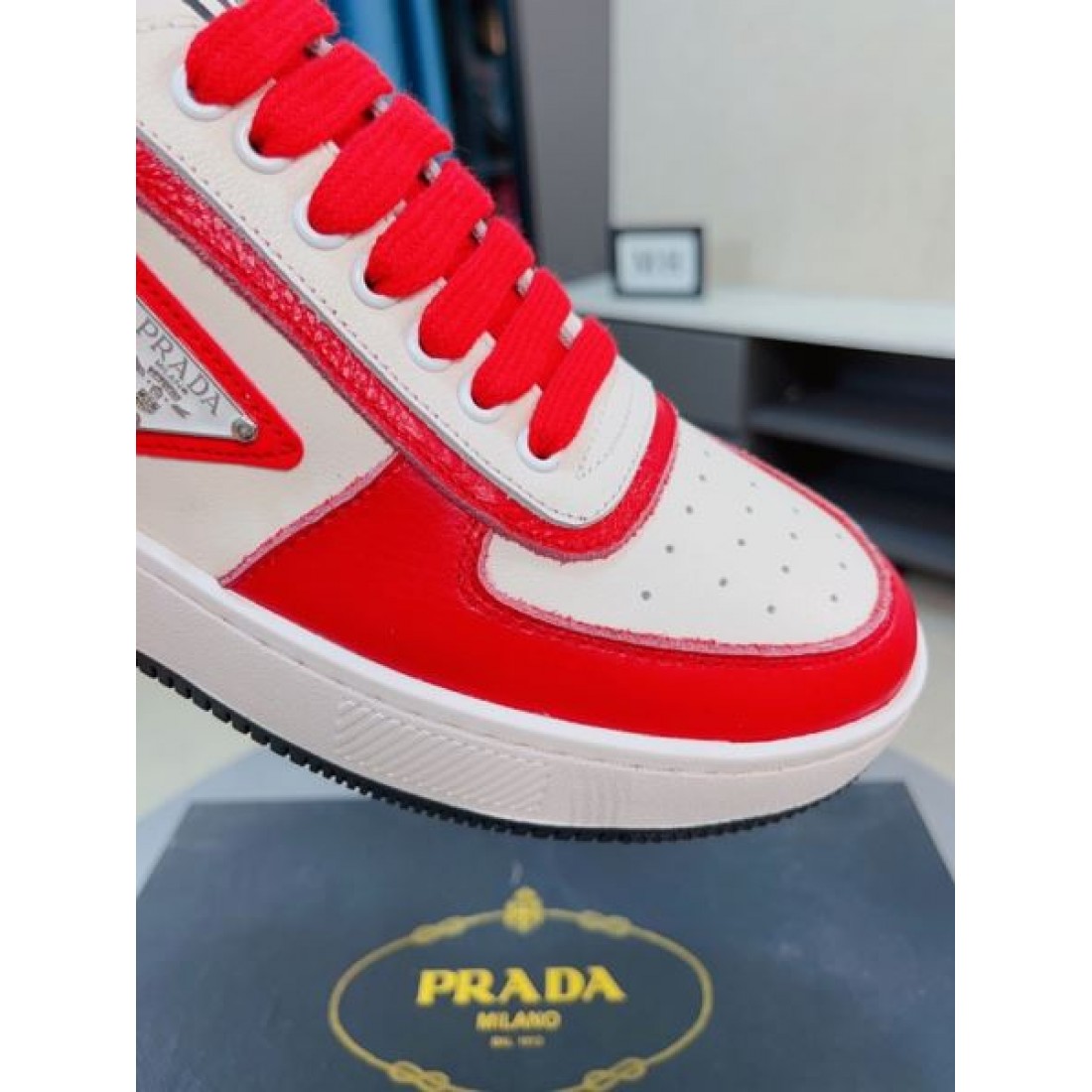 PRADA プラダ 最新シーズンがやってきた 2024SS メンズ用 カジュアルシューズ - 画像 (7)