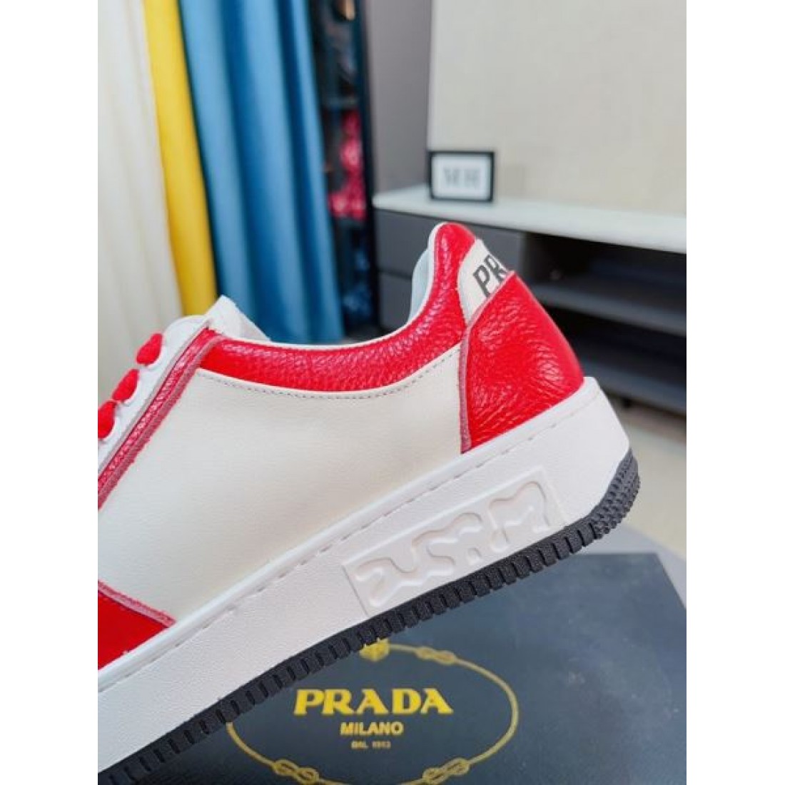 PRADA プラダ 最新シーズンがやってきた 2024SS メンズ用 カジュアルシューズ - 画像 (8)