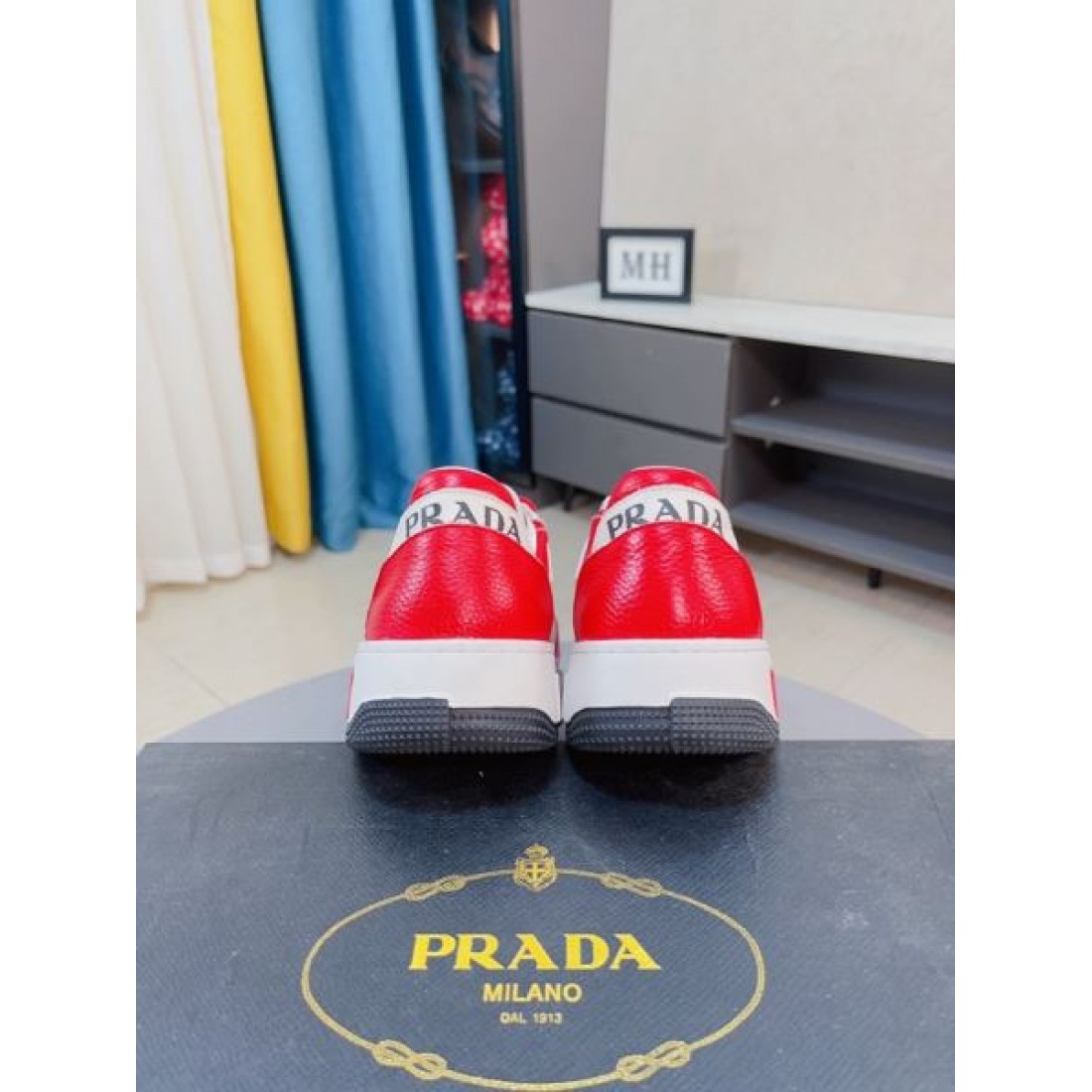 PRADA プラダ 最新シーズンがやってきた 2024SS メンズ用 カジュアルシューズ - 画像 (10)
