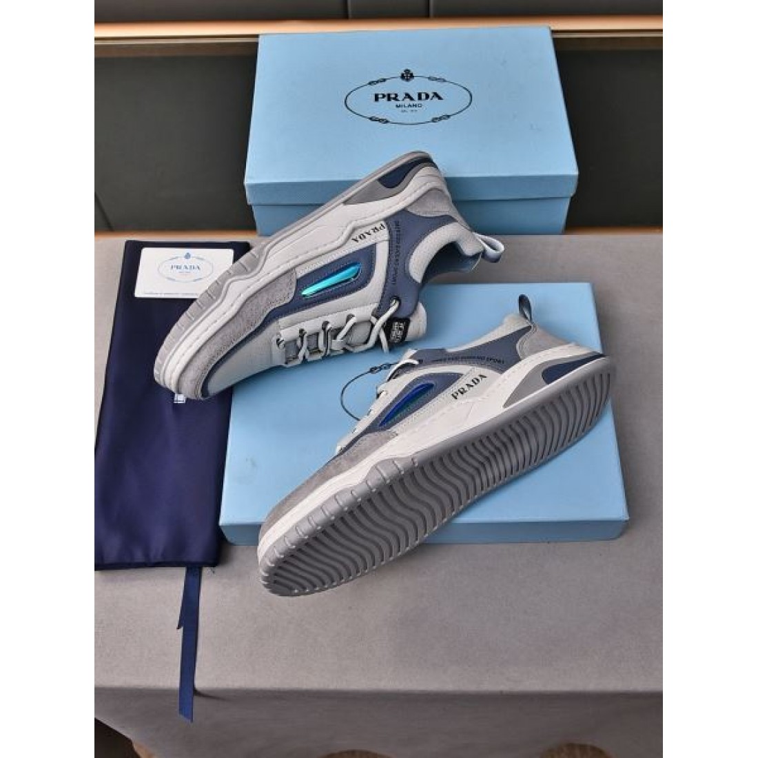 PRADA プラダ 新作エレガントに着こなす 2024SS メンズ用 カジュアルシューズ - 画像 (8)